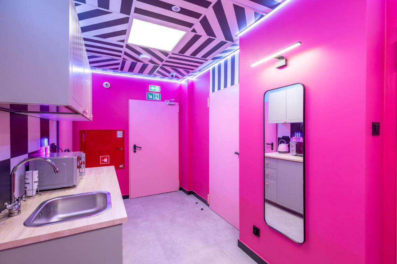 ורוצלב Vice City Hostel מראה חיצוני תמונה